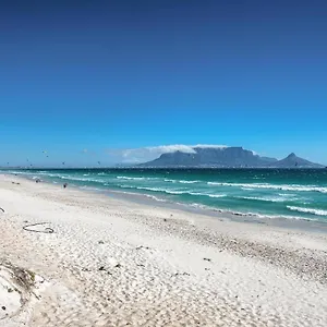 103 Lacabina Bloubergstrand
