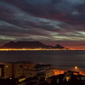 Atlantic Haven Bloubergstrand